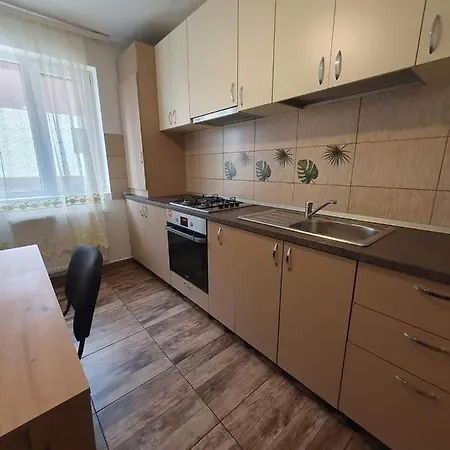 2 Camere/ Privat Lägenhet *
